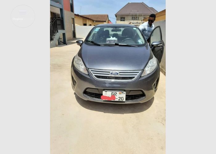 2013 FORD FIESTA SE