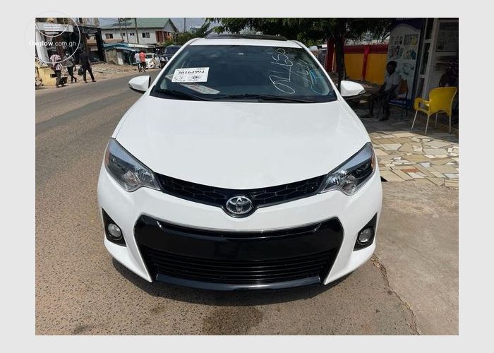 2015 Toyota Corolla S Full Option 