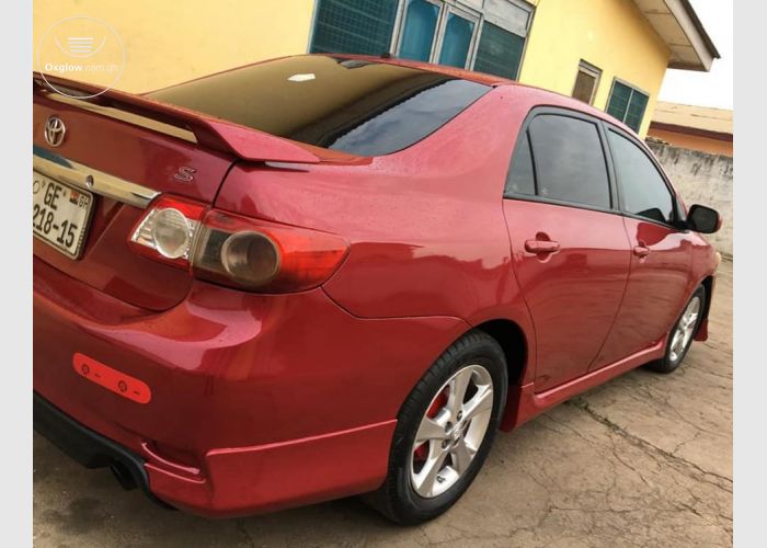 Toyota Corolla S 2011 Model